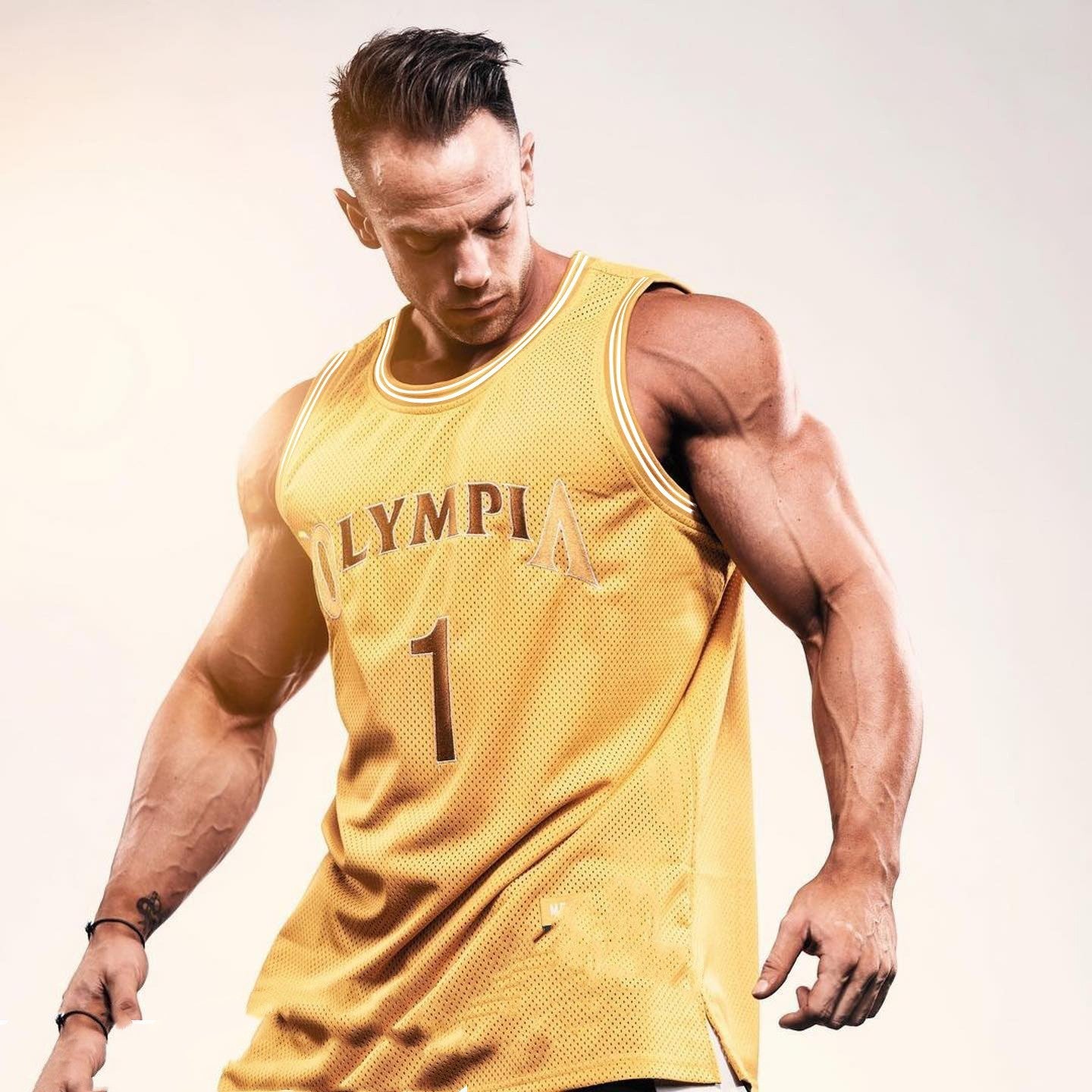 Trendy And Breathable Gym Equipment Training Sleeveless Mein Shop